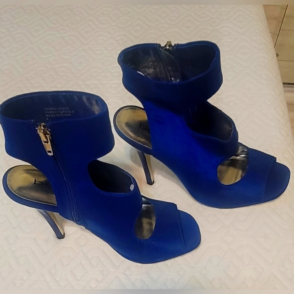 Beautiful bebe heels